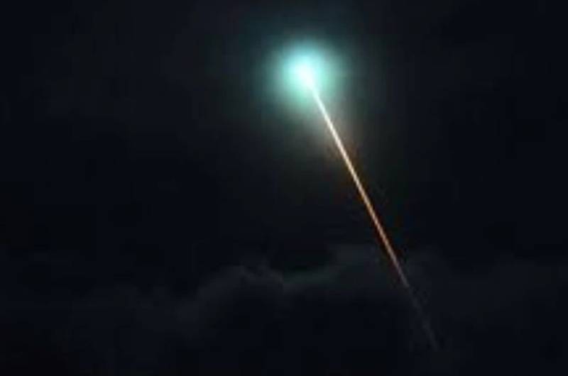 Japón: Captan explosión de meteorito en el cielo