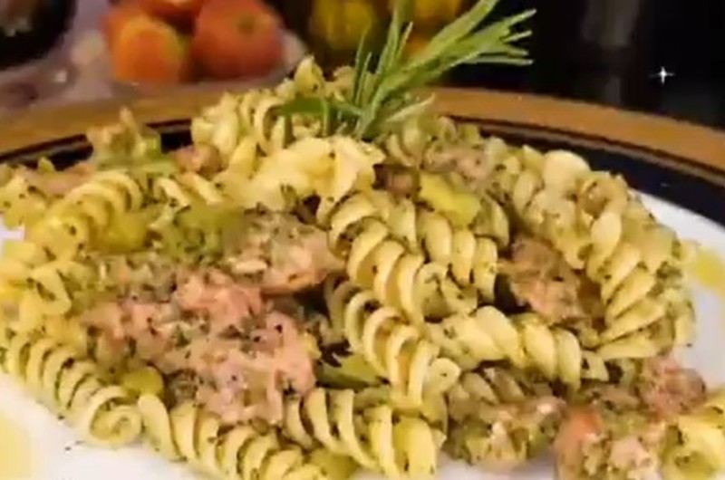 Cocina Fácil: Deliciosa pasta con chorizo y brócoli
