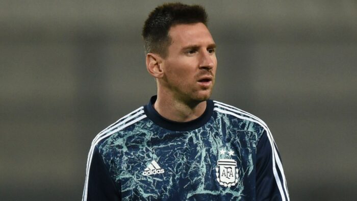 Messi aterrizó en Abu Dhabi y ya se enfoca de lleno en el Mundial de Qatar